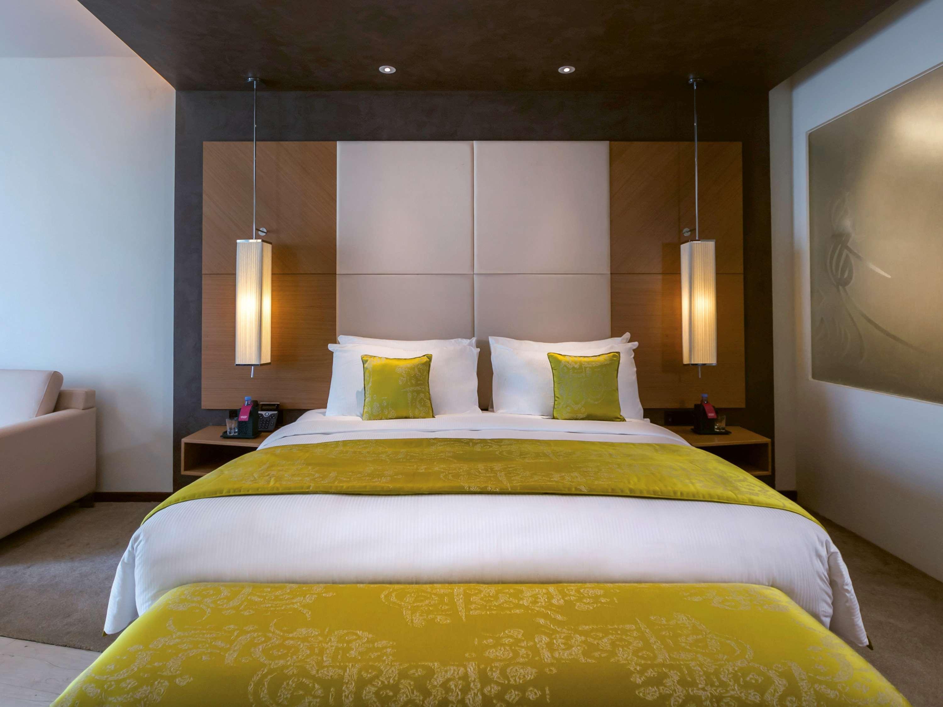 Moevenpick Hotel Du Lac Tunis Ngoại thất bức ảnh A bedroom at the hotel