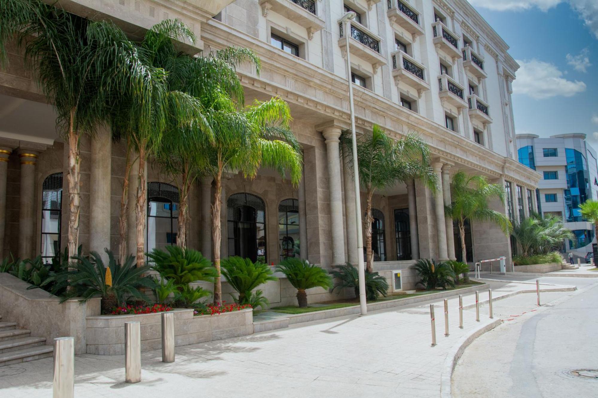 Moevenpick Hotel Du Lac Tunis Ngoại thất bức ảnh The University of Electronic Science and Technology of China